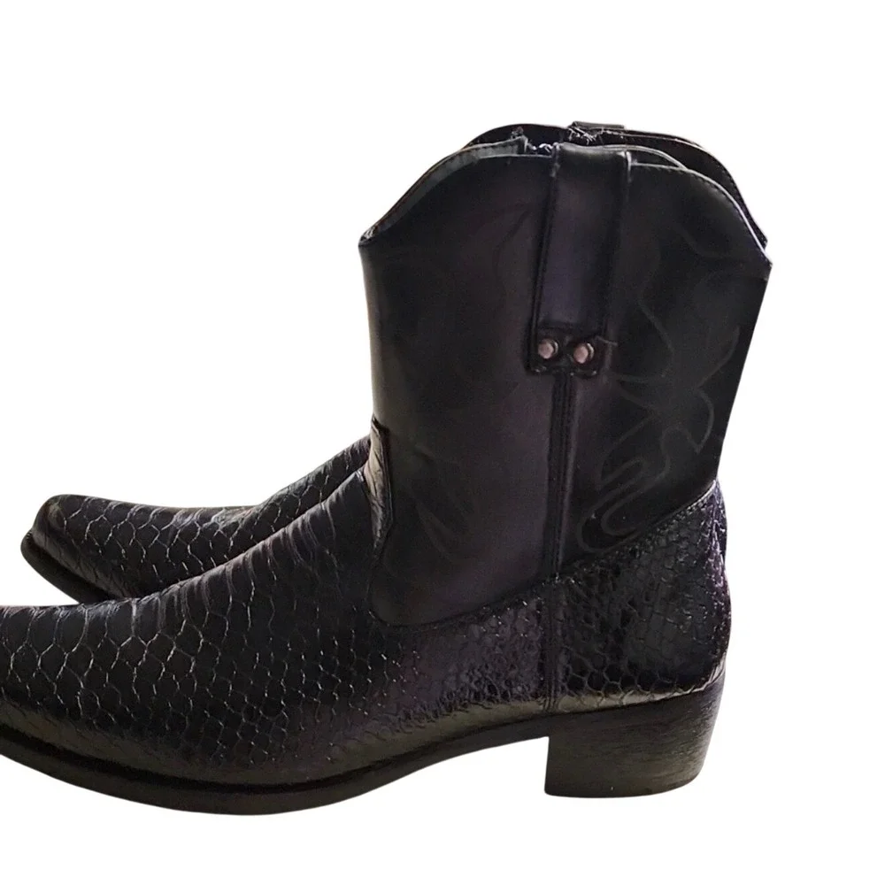 Alberto Fellini Snakeskin Style Western Boots Embroidered Pointed Toe Block Heel